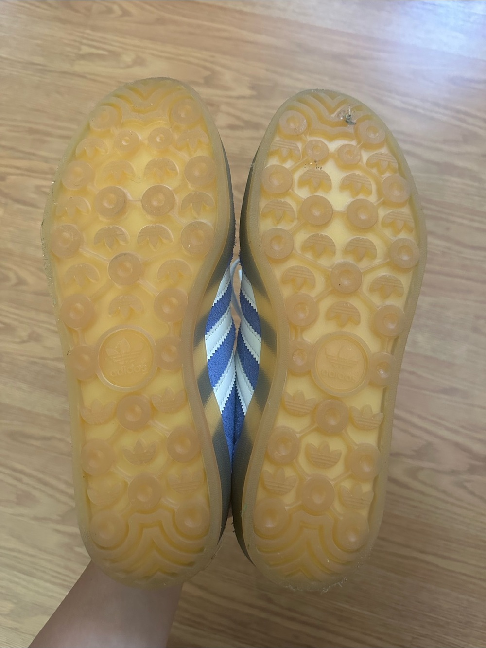 adidas gazelle sneaker - Picture 2 of 3